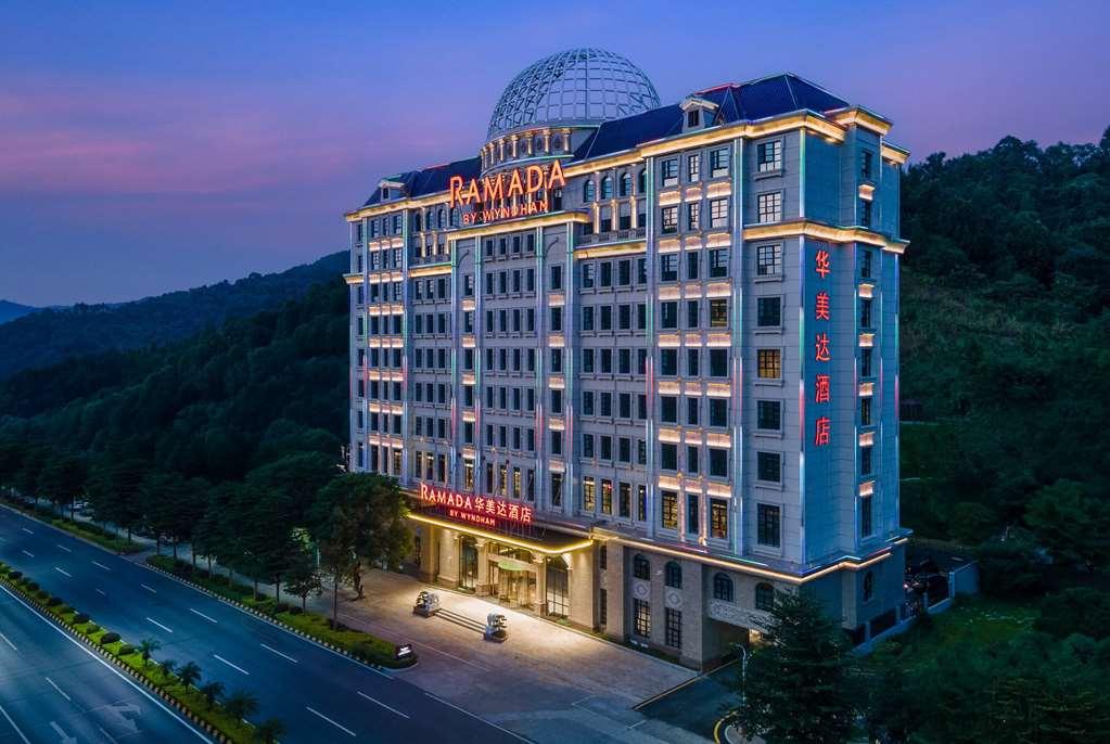 Hotel Ramada Shaoguan Danxia Mtn Esterno foto